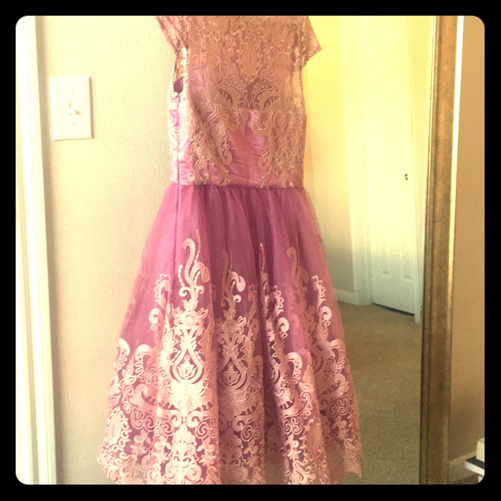 Chi chi London dress